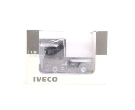  Universal Hobbies Iveco Tractor Unit Black - Stralis | Scale: 1:50 | Model Code: UH5672U | Certificate: No | Lot Condition: 