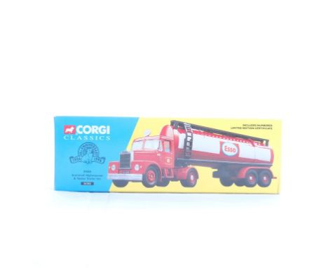  Corgi Scammell Highwayman & Tanker Trailer Set - Esso | Scale: 1:50 | Model Code: 16302 | Certificate: Yes | Lot Condition: 