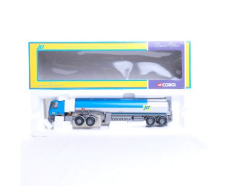  Corgi Layland DAF Petrol Tanker - Jet | Scale: 1:50 | Model Code: 75302 | Certificate: Yes | Lot Condition: Good | Mirrors: 