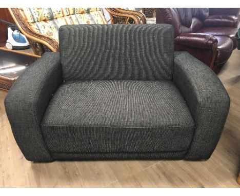 MODERN BLACK & GREY SMALL SOFA