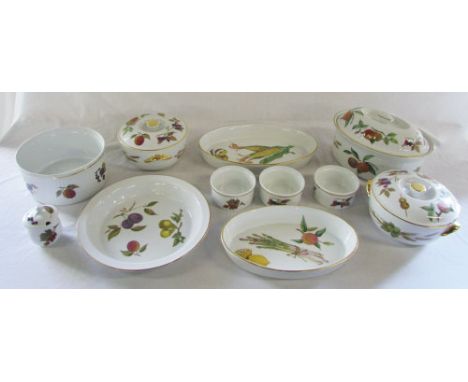 Selection of Royal Worcester 'Evesham' tableware