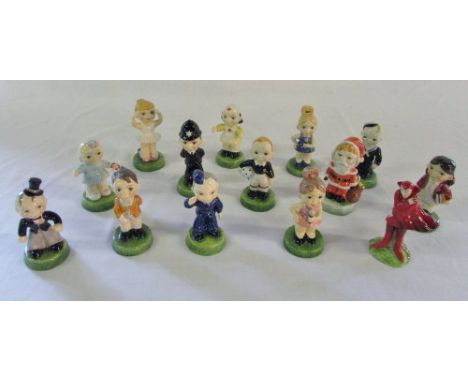 14 Carlton kids by Carlton ware inc Groom, School Boy, Airman and Footballer (all boxed)