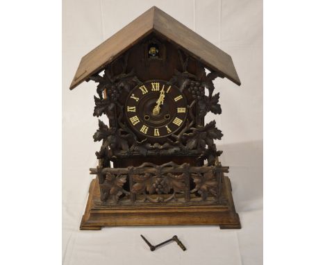 Large Black Forest style cuckoo clock (af) H 54 cm