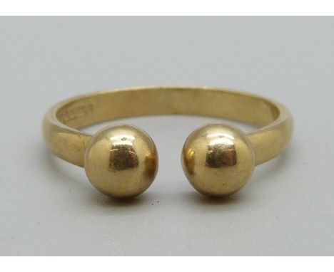 A 9ct gold ring, 3g, P 