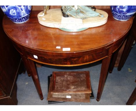 A GEORGE III MAHOGANY CARD TABLE, 91cm wide