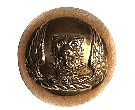 1 Medium 19th century example in an unusual shape. This crest is a more unusual shape as it is highly domed almost like a bal