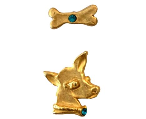 2 Medium 20th century buttons designed by Todd Oldham. Here is a pair of gilded brass buttons of a realistic Chihuahua dog an