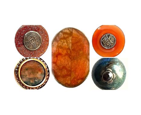 5 S/M late 19th and early 20th centaury including carnelian. This nice lot of gemstones includes a great small bloodstone bal