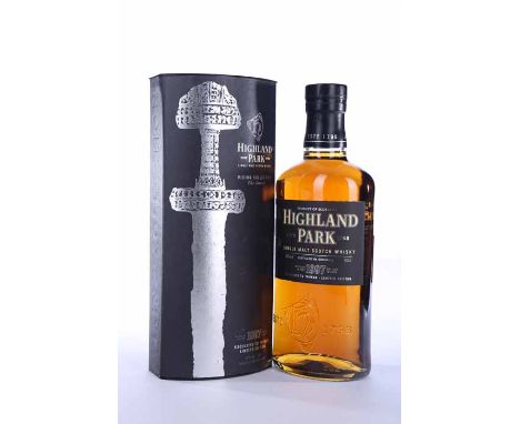 HIGHLAND PARK 1997 'THE SWORD'
Highland Single Malt Scotch Whisky. Limited edition, exclusive to Taiwan. Distilled 1997, bott