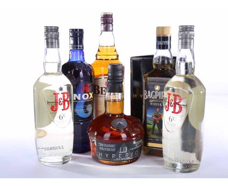 DUNHILL HYPERION 
Blended Scotch Whisky. 700ml, 40% volume, in carton. 
J&B -6°C (2)
Blended Scoch Whisky. 70cl, 40% volume. 