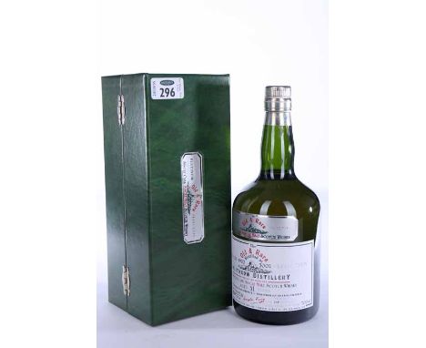 LINLITHGOW 'OLD AND RARE' PLATINUM SELECTION AGED 31 YEARS
Single Cask Single Malt Scotch Whisky. Distilled 1970 and bottled 