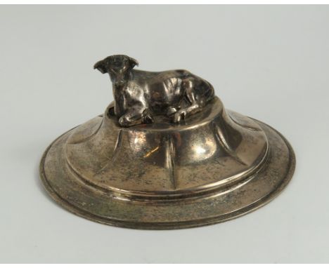 A George III silver butter-dish cover, by Charles Reily & George Storer, circular form with cow finial, 10.5cm diameter 3.4 T