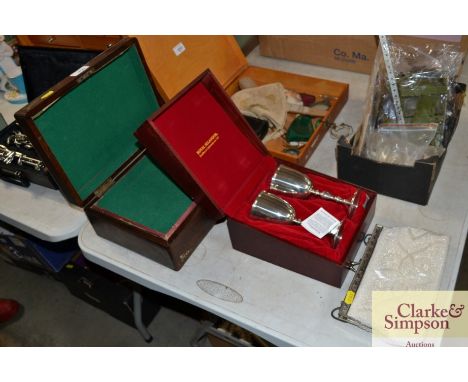A rosewood and mother of pearl inlaid trinket box together with a pair of pewter tankards and an evening bag