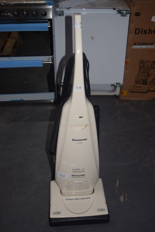PANASONIC SUPER LIGHT 1900W UPRIGHT VACUUM CLEANER RRP £75