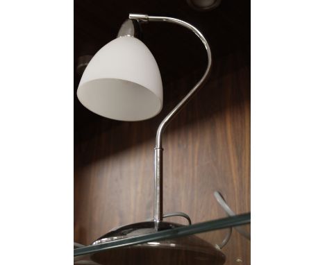 A CHROME EFFECT DESK LAMP 