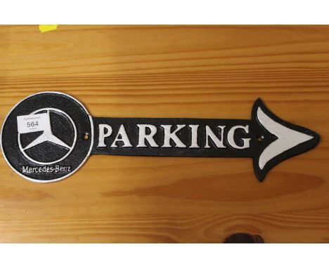 ***A MERCEDES PARKING ARROW**