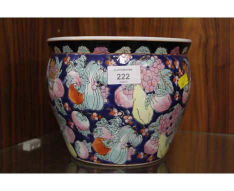 A SMALL ORIENTAL CERAMIC GOLDFISH BOWL 