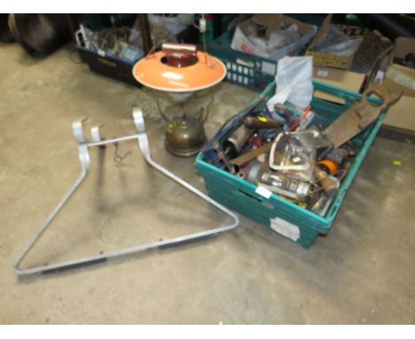 A TRAY OF ASSORTED TOOLS ALONG WITH A TILLEY LAMP AND LADDER STAND OFF