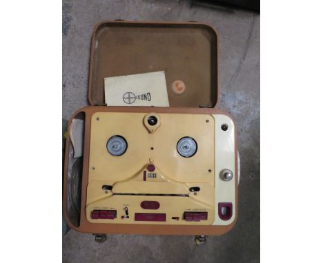 TWO VINTAGE REEL TO REEL TAPE RECORDERS TO INCLUDE A SOUND 555 AND A HMV MODEL DSR1 (2)