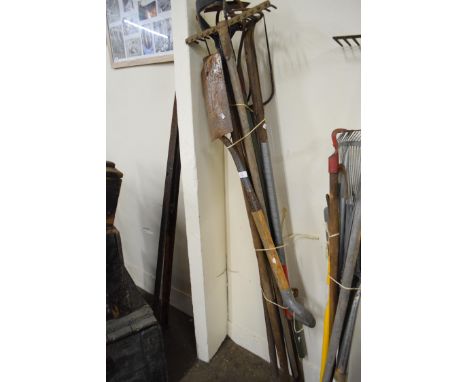 Bundle of vintage garden tools