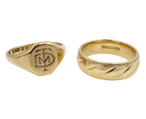 Gold wedding band and gold signet ring, both hallmarked 9ct, approx 7.5gm Condition Report & Further Details Click here for f