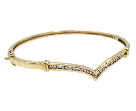 9ct gold diamond set wish bone hinged bangle, stamped 375 Condition Report & Further Details Approx 9.5gmClick here for furth