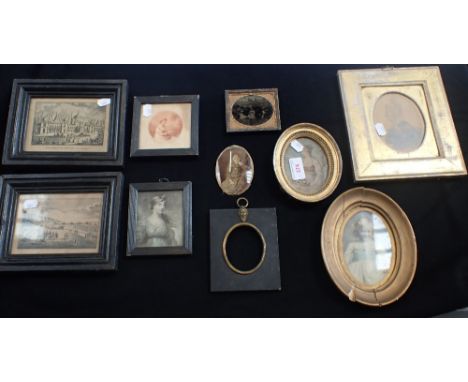 A COLLECTION OF 19TH CENTURY PRINTS