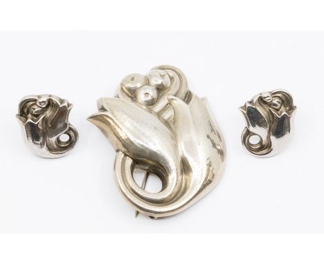 Georg Jensen- a mid century Danish silver  tulip brooch by Georg Jensen, measuring approx 45 x 35mm, reverse marked Georg jen