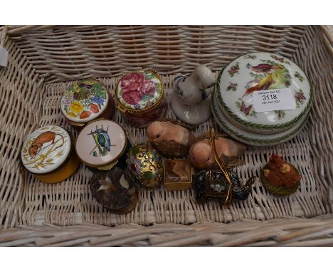 An Austrian porcelain box and cover, the cover decorated with birds, factory mark Victoria over a Crown together with a colle