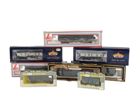 Lima Wrenn Bachmann and Mainline 00 Gauge BR blue weathered Parcel Vans: Lima 305356W 4-wheel Van (2), 305656 Express Parcels