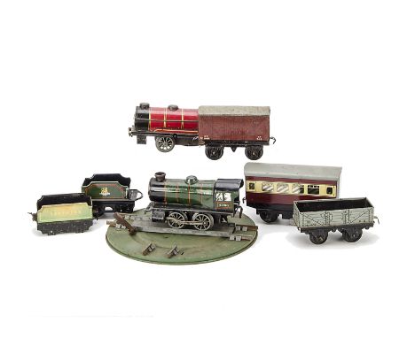 Hornby O Gauge Post-war No 20 and No 30 Items: including No 20 Locomotive and tender BR 60985 with key, No 30 Composite Coach