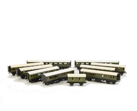 Trix Twin Railway OO Gauge Coaching Stock: six 7" Southern Railway coaches, overall VG, (3 with corridor connections added), 