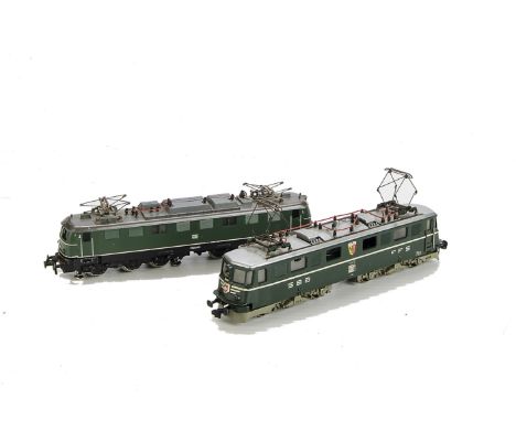A Trix Express Continental OO/HO Gauge 3-rail DC Co-Co electric Locomotive : in DB green/black livery as no E50 009, with Tri