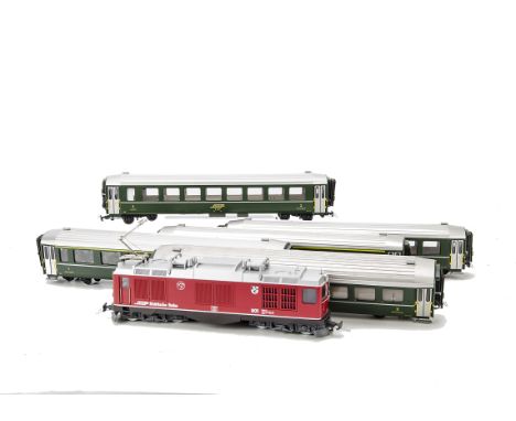Roco O scale Metre-Gauge (24mm Gauge) Locomotive and Fama rolling Stock: comprising Bo-Bo electric locomotive No 801 in RhB r