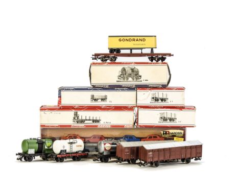 Rivarossi HO Gauge Freight Stock: in various boxes, comprising ref CT (2), CF (2, both in replacement boxes), CL, CMBe, CPoz/