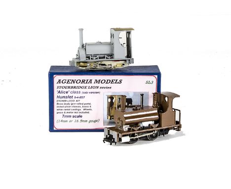 An Agenoria 0 Gauge 16.5mm Scale etched brass Kit-built Alice Class Hunslet 0-4-0 ST,  finished in grey primer, built to a go