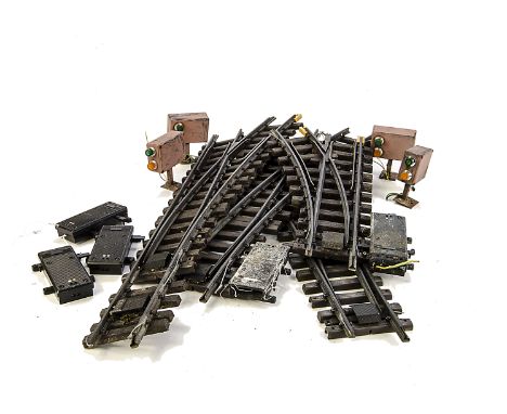 LGB Gauge 1 track points: four right-hand and three left-hand large radius, and one left hand small radius point, together wi