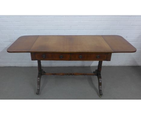 Mahogany sofa table with inlaid cross banding, 160 (open) 100 (closed) x 72 x 61cm