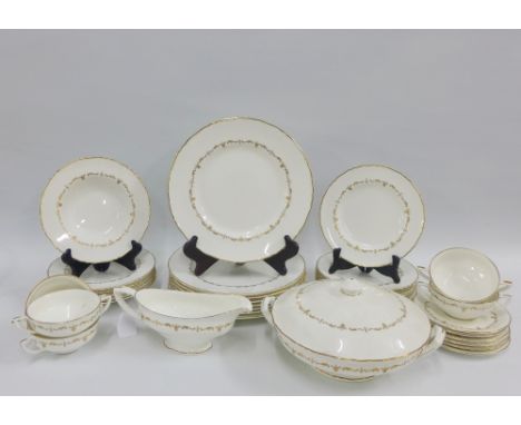 Royal Worcester 'Gold Chantilly' pattern dinner service, (35)
