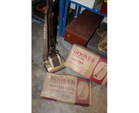 A VINTAGE HOOVER JUNIOR TOGETHER WITH 2 VINTAGE HOOVER BOXES