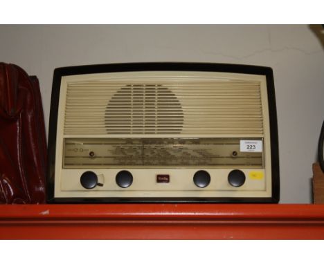 A VINTAGE STELLA BAKELITE RADIO