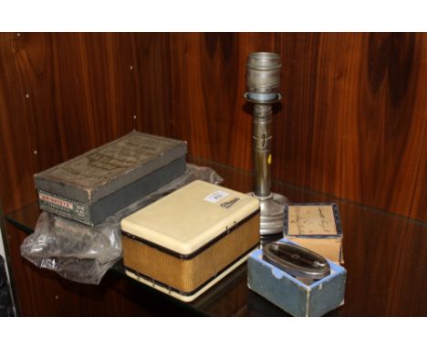 A COLLECTION OF VINTAGE ITEMS TO INCLUDE A G MARCONI MARCONIPHONE, BAKELITE NAPKIN RINGS ETC (6)