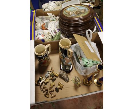 TWO TRAYS OF ASSORTED CHINA AND CERAMICS TO INCLUDE ROYAL WORCESTER, COALPORT COLLECTORS PLATES ETC