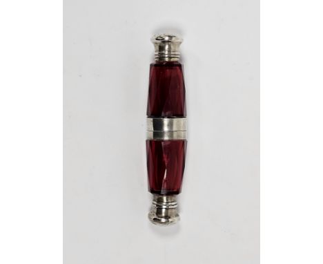 Victorian silver mounted double-ended scent flask&nbsp;with faceted ruby glass body, one end with silver screw-off cover, the