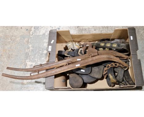 Vintage leather and brass-mounted horse bridle, horse brasses and other accessories&nbsp;Condition ReportAdditional photos up