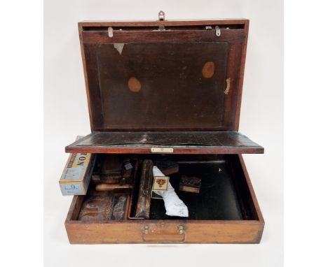 An early 20th century 'Lion Menucator, Model. No. 4' screen printer, various printing blocks, boxed ink and accessories, 39.5