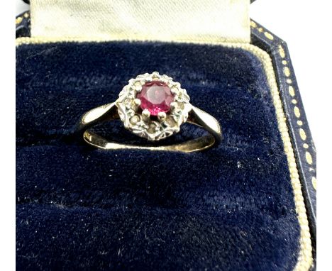 9ct gold ruby &amp; diamond halo ring (1.9g) 