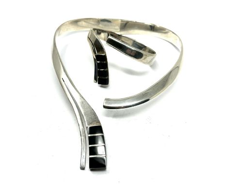 A statement signed Mexico silver torque and bangle set (171g) 