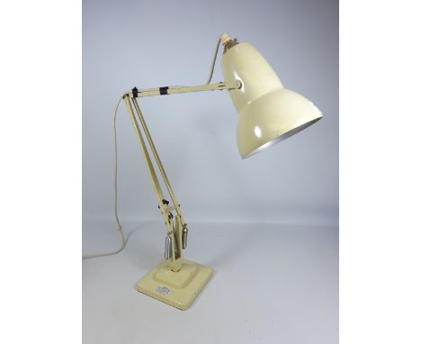 Vintage Anglepoise desk lamp   Condition Report   Click here for further images, condition, auction times & delivery costs