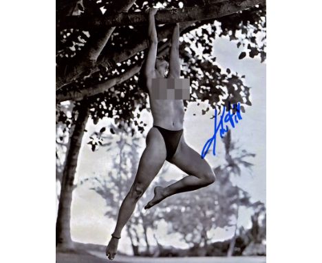 WITT KATARINA: (1965- ) German figure skater, Olympic gold medallist in 1984 &amp; 1988. Signed 8 x 10 photograph of Witt in 